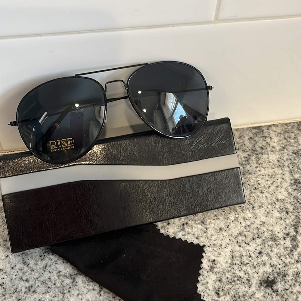 🎀PSU Sunglasses